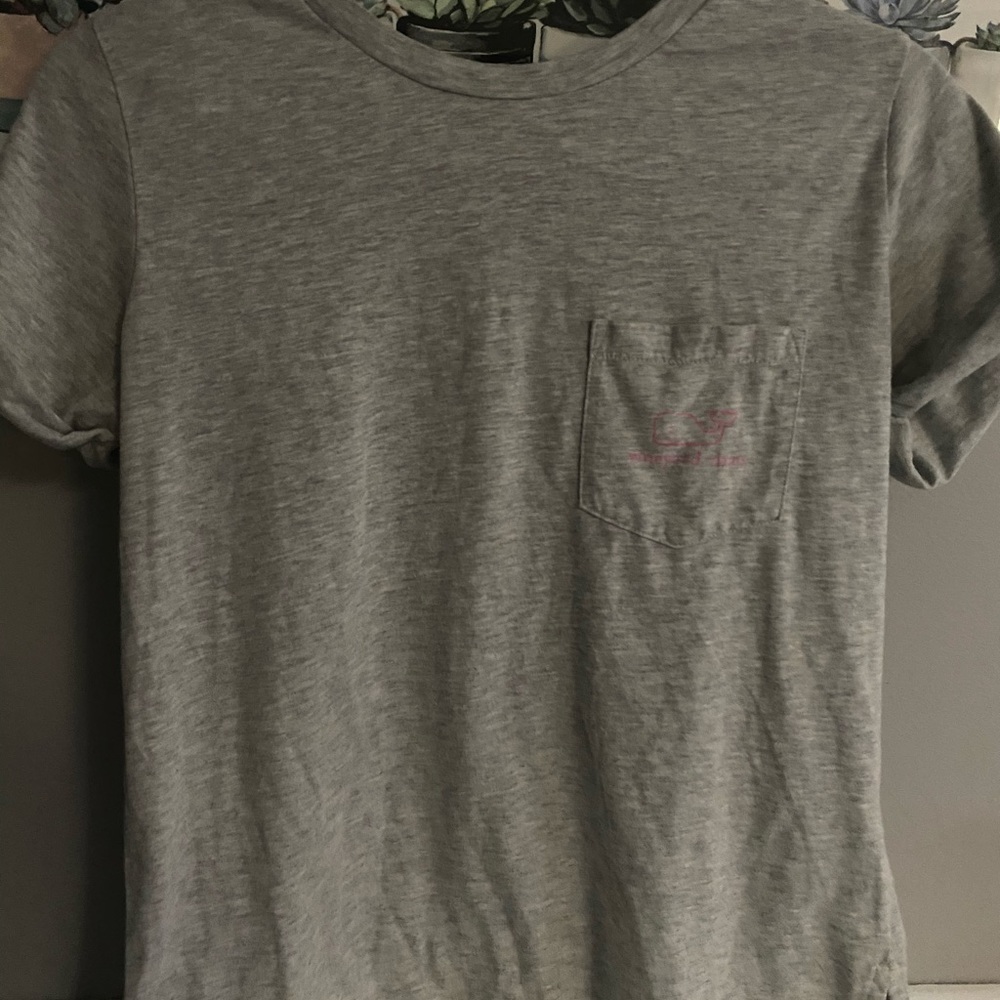 Vineyard Vines t shirt